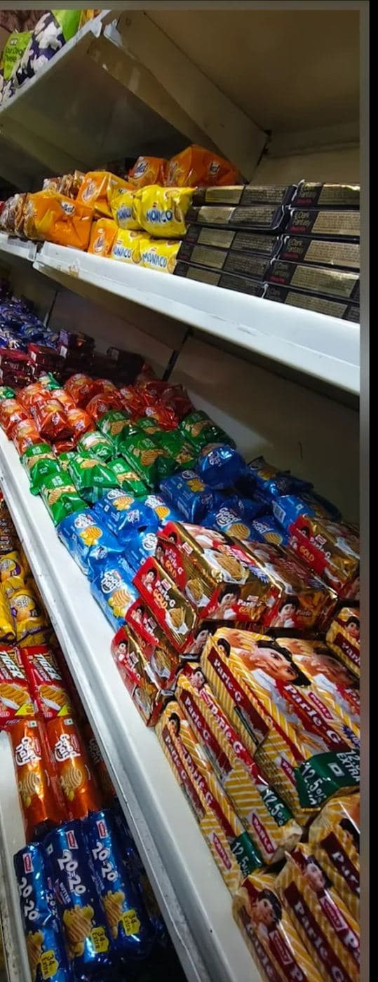Biscuits and cookies aisle